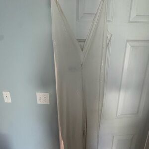 Elegant White Sleeveless Jumpsuit